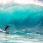Perhatikan 8 Hal Penting Saat Surfing di Pantai Bali